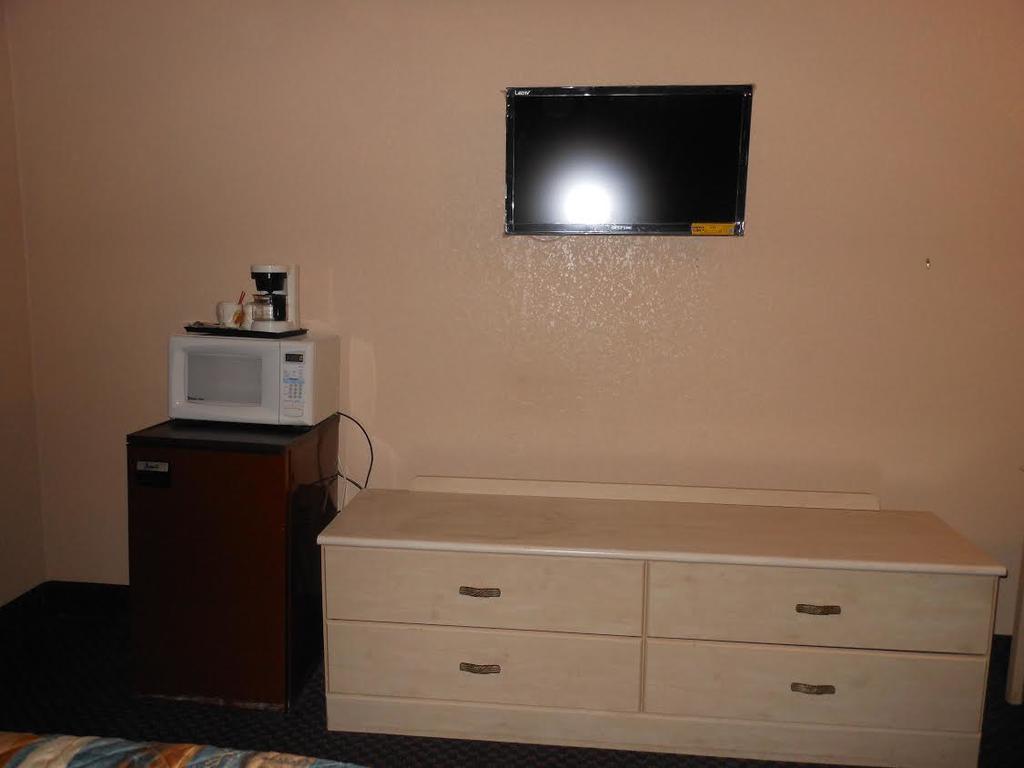Super 8 By Wyndham El Centroモーテル エクステリア 写真