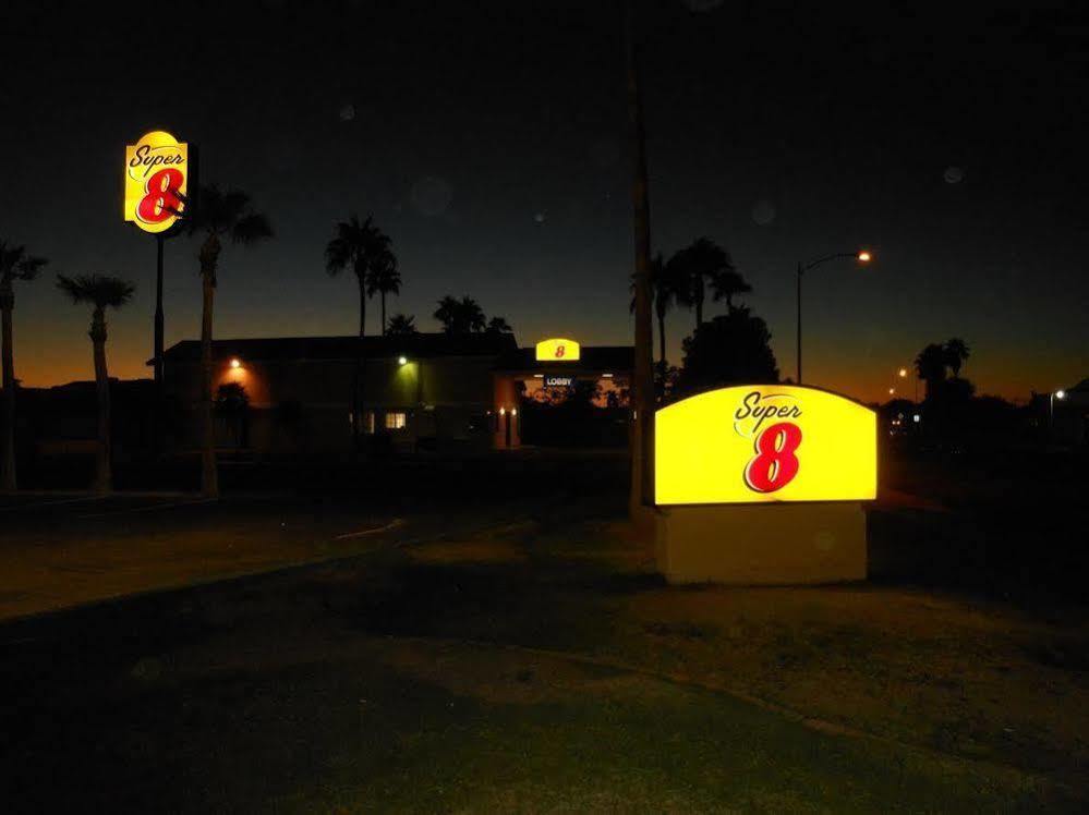 Super 8 By Wyndham El Centroモーテル エクステリア 写真